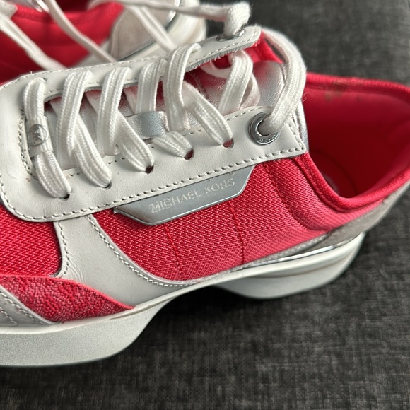 MK Flynn trainer NWT - Picture 4 of 6